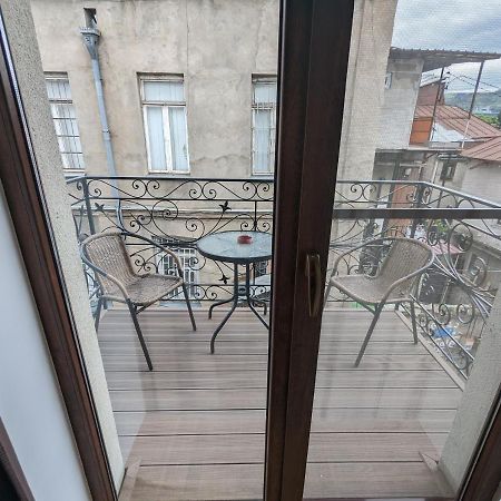 Family Guest House Тбілісі Екстер'єр фото