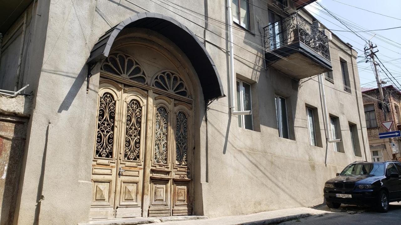 Family Guest House Тбілісі Екстер'єр фото