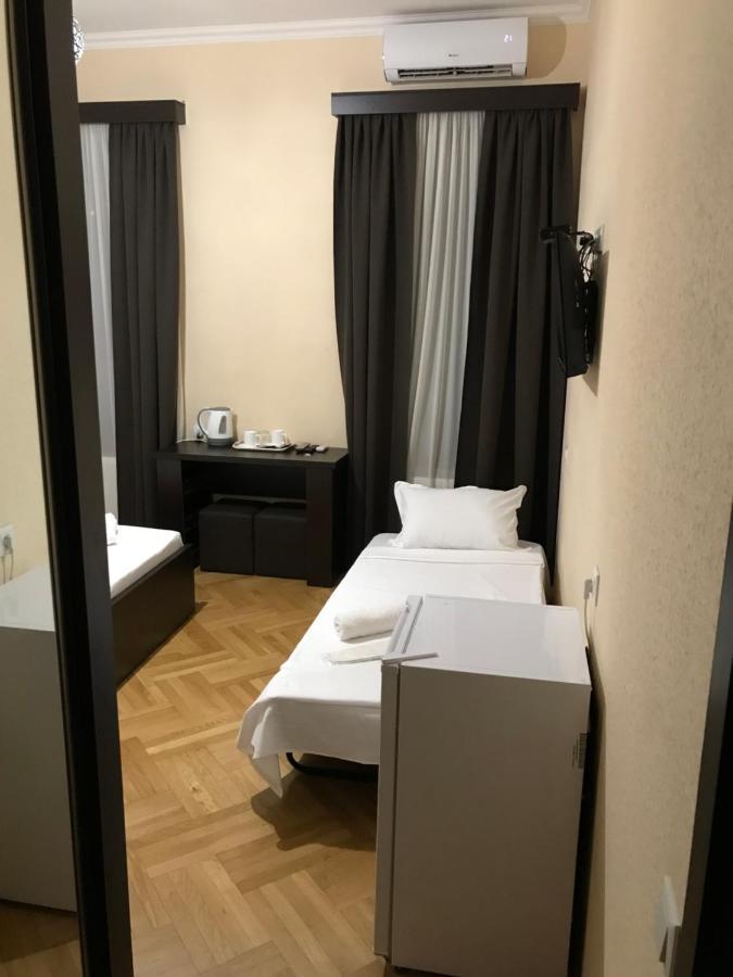 Family Guest House Тбілісі Екстер'єр фото