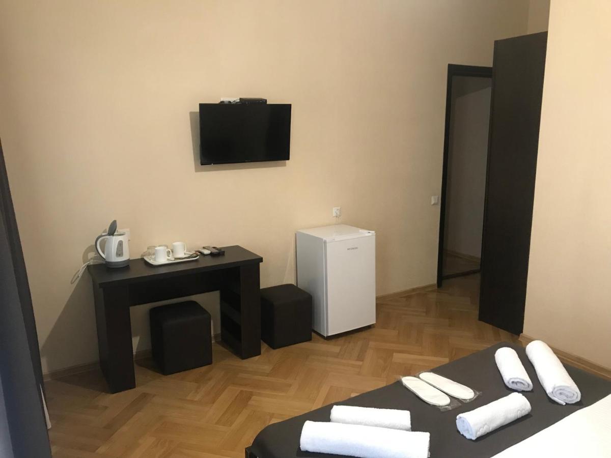 Family Guest House Тбілісі Екстер'єр фото