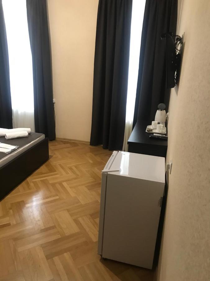 Family Guest House Тбілісі Екстер'єр фото